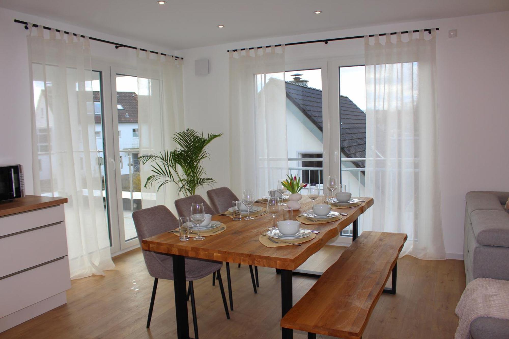 Apartment Mit Voll Ausgestatetter Kueche, Badewanne, Balkon, Parkplatz Vor Dem Haus, Ruhig Gelegen, Ada4 Kulmbach Extérieur photo
