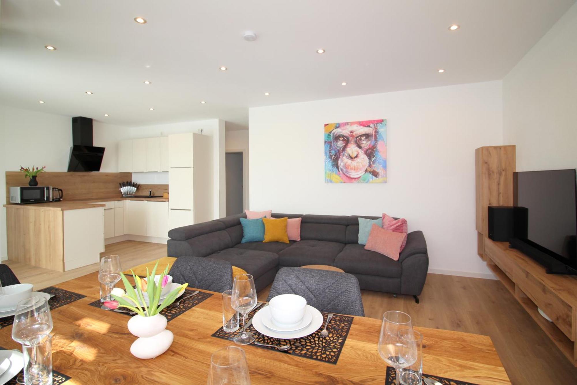 Apartment Mit Voll Ausgestatetter Kueche, Badewanne, Balkon, Parkplatz Vor Dem Haus, Ruhig Gelegen, Ada4 Kulmbach Extérieur photo